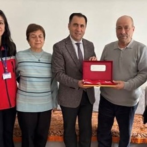 İl Müdürümüz İlkay Türkoğlu, Çine ilçemizde ikamet eden Kıbrıs Gazimiz İbrahim Ersoy ve kıymetli ailesini ziyareti - fotoğraf 4