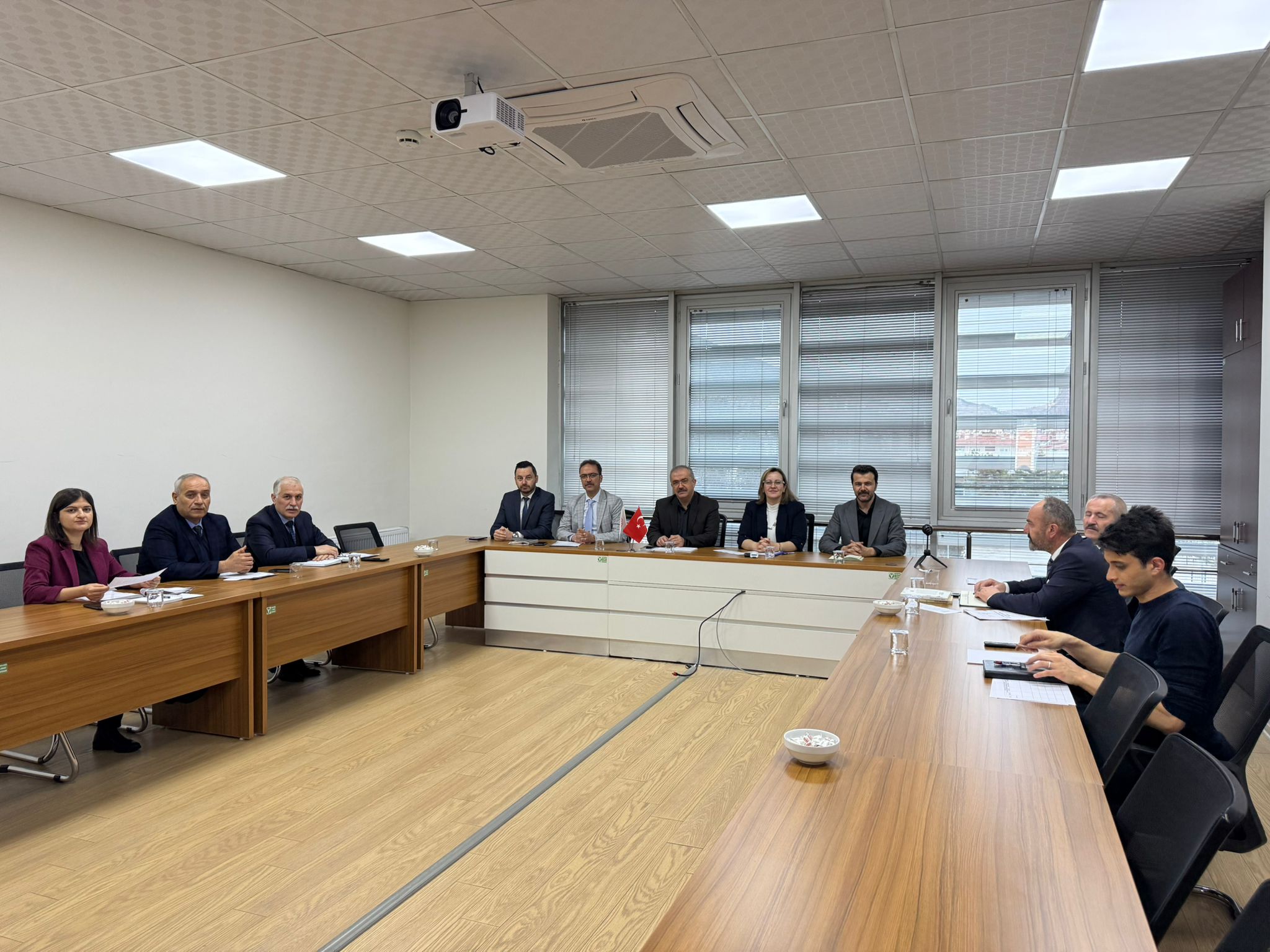 İl Müdürümüz Sayın Bilal Erdoğan, Sosyal Hizmet Merkezi Müdürlerimizle bir araya geldi.