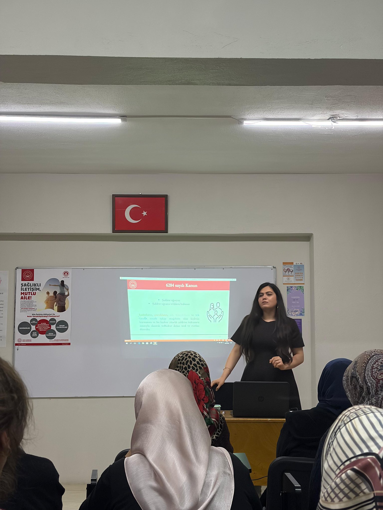 Melikgazi ADEM Kursiyerlerine Aile İçi Şiddet ve Kadına Yönelik Şiddetle Mücadele Eğitimi Verildi