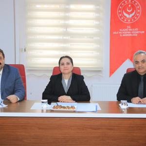 AİLENİN KORUNMASI VE GÜÇLENDİRİLMESİ İL KOORDİNASYON KURULU TOPLANTISI GERÇEKLEŞTİ - fotoğraf 1