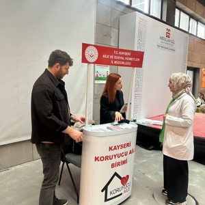 Abdullah Gül Üniversitesi’nde “Bir Çocuğa Koruyucu Aile Olmak” Konulu Bilgilendirme Konferansı Düzenlendi - fotoğraf 4