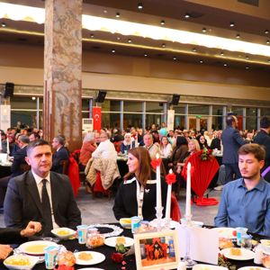 “Aile Buluşması”nda Genç Çiftlere Güçlü Aile Desteği - fotoğraf 3