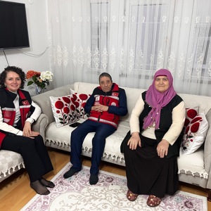 Şehitlerimizin bizlere emaneti olan kıymetli ailelerimizi yalnız bırakmıyor, her daim yanlarında olduğumuzu hissettirmeye devam ediyoruz. - fotoğraf 3