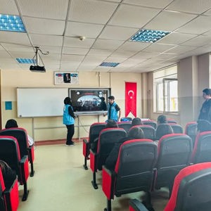 Gençler Dijital Dünyada Haklarının Farkında - fotoğraf 2