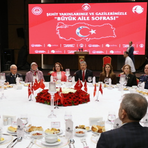 Eskişehir’de "Büyük Aile Sofrası": Şehit Yakınları ve Gaziler İftarda Buluştu - fotoğraf 1
