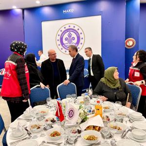 Şehit Yakınlarımız Ve Gazilerimizle Büyük Aile Sofrası - fotoğraf 1