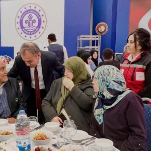 Şehit Yakınlarımız Ve Gazilerimizle Büyük Aile Sofrası - fotoğraf 13