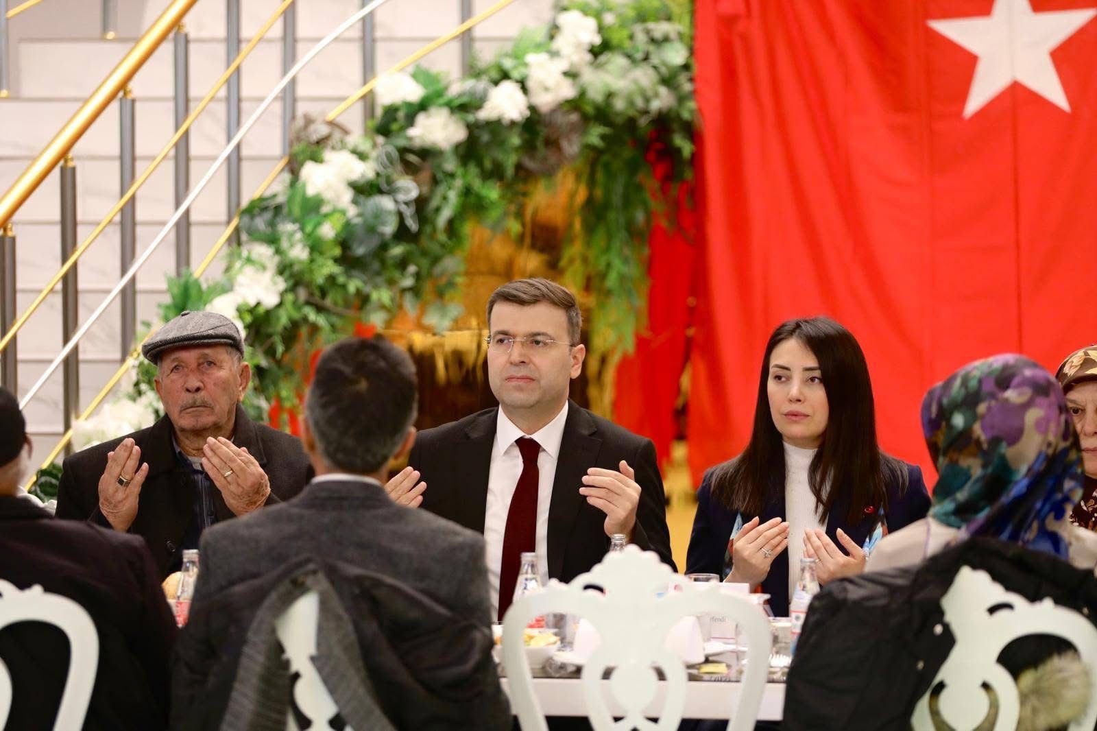 📌Şehit Ailelerimiz ve Gazilerimizle Büyük Aile Sofrası