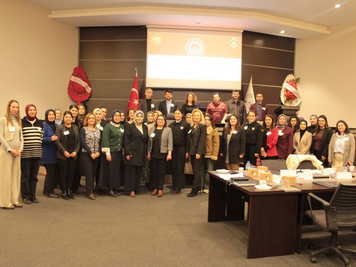 Kadına Yönelik Şiddetle Mücadele İl Eylem Planı Çalıştayı - fotoğraf 5