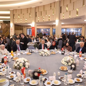 Şehit Yakınlarımız ve Gazilerimizle Büyük Aile Sofrası - fotoğraf 4