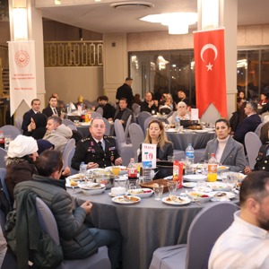 Şehit Yakınlarımız ve Gazilerimizle Büyük Aile Sofrası - fotoğraf 15