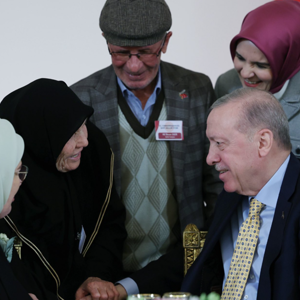 Cumhurbaşkanı Erdoğan ve Bakanımız Göktaş Şehit Aileleri İle İftar Programı'na katıldı - fotoğraf 4