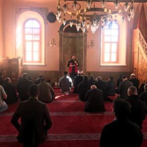 Aile ve Nüfus 10 Yılı Kapsamında Sosyal Hizmet Merkezlerimiz Tarafından İlimiz Genelindeki Camilerde Cuma Namazı Öncesi Farkındalık Eğitimlerimiz Devam Ediyor - fotoğraf 2