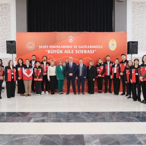Ramazan’ın İlk Gününde Şehit Aileleri ve Gazilerimiz Onuruna İftar Programı Düzenlendi - fotoğraf 10