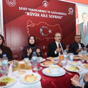 Şehit ve Gazi Ailelerimizle İlk İftarda Gönül Sofrasında Buluştuk  - fotoğraf 1