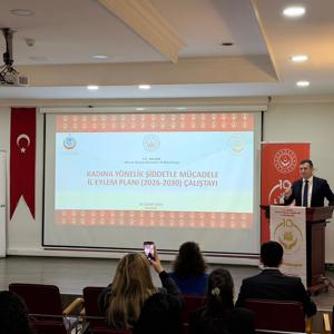 2026–2030 İL EYLEM PLANI İÇİN KADINA YÖNELİK ŞİDDETLE MÜCADELE ÇALIŞTAYI DÜZENLENDİ - fotoğraf 1