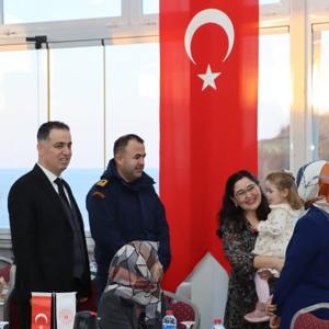 Şehit Yakınları ve Gazilerimizle Büyük Aile Sofrası - fotoğraf 15