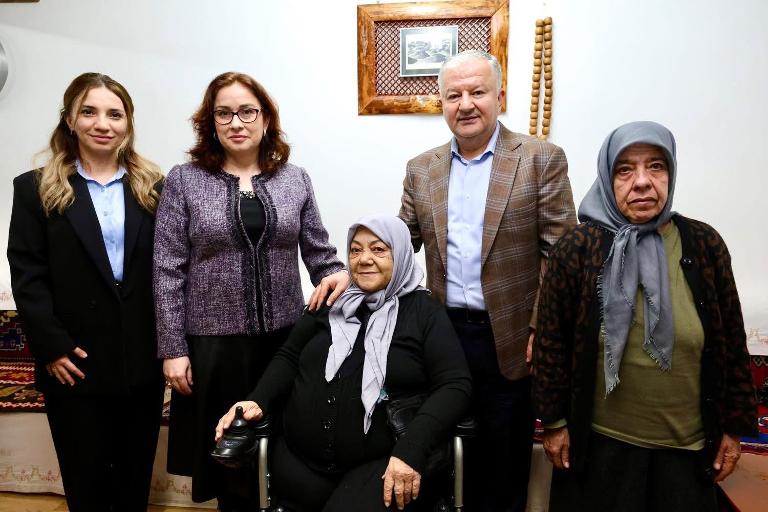 A. Kadir Üçyıldız Huzurevi'nde İftar... - fotoğraf 3