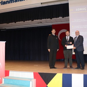"Türk Aile Yapısı ve Genç Nüfusun Stratejik Önemi" Konulu Konferans Gerçekleştirildi - fotoğraf 1