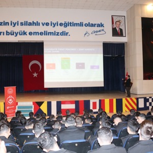"Türk Aile Yapısı ve Genç Nüfusun Stratejik Önemi" Konulu Konferans Gerçekleştirildi - fotoğraf 2