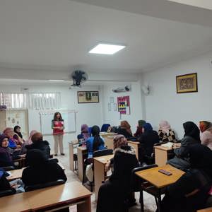 Lüleburgaz Şehit Salih Seyhan Camii Kur’an Kursu’nda “Aile ve İletişim” Eğitimi - fotoğraf 1