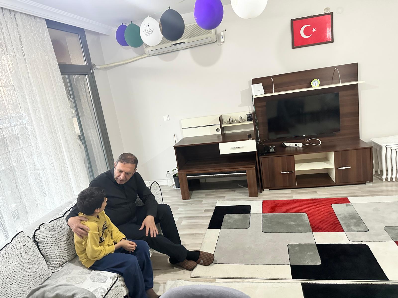 Yavrularımızla Aynı Sofrada, Aynı Gönülde