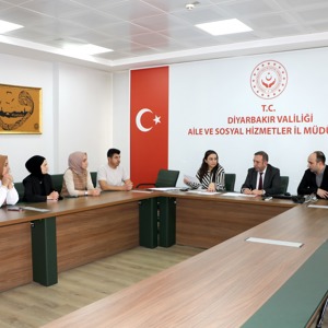 Geçici Koruyucu Aile Hizmeti İçin Değerlendirme ve Planlama Toplantısı Gerçekleştirildi - fotoğraf 3