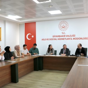 Geçici Koruyucu Aile Hizmeti İçin Değerlendirme ve Planlama Toplantısı Gerçekleştirildi - fotoğraf 2