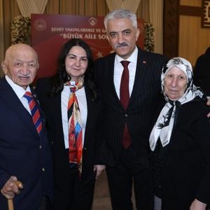Şehit Yakınları ve Gazilerimizle “Büyük Aile Sofrası” İftar Programı Düzenlendi. - fotoğraf 4