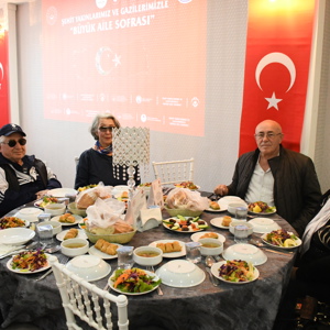 Ramazan Ayının İlk İftarını Şehit Ailelerimiz ve Gazilerimizle Açtık - fotoğraf 14