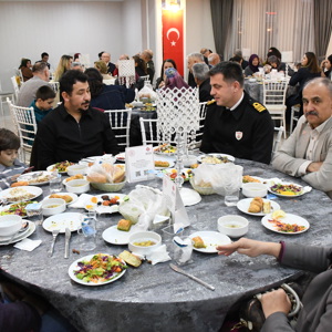 Ramazan Ayının İlk İftarını Şehit Ailelerimiz ve Gazilerimizle Açtık - fotoğraf 8