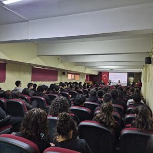  “Güvenli Medya Kullanımı ve Şiddetle Mücadele” Konulu Seminer Düzenlenmiştir. - fotoğraf 2