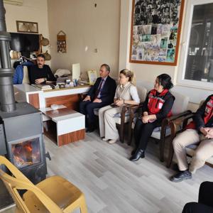 Bucak ilçemiz Yeni Mahalle Muhtarı Abdurahman Demir ziyaret edilmiştir. - fotoğraf 2