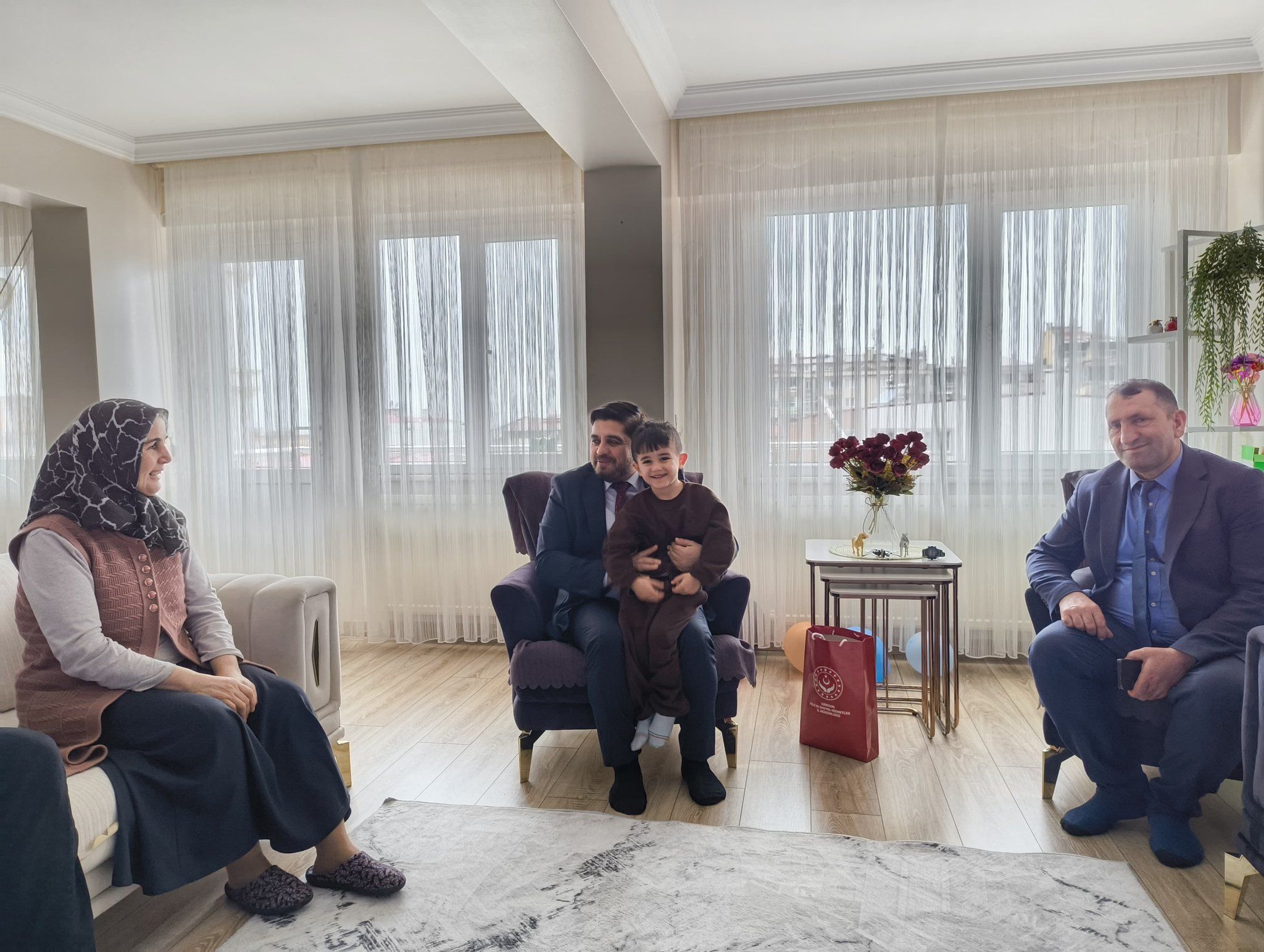 İl Müdürümüz Sayın Ender YANIK’tan Şehidimiz P. Er Muhammer ÇAKIR’ın Ailesine Ziyaret