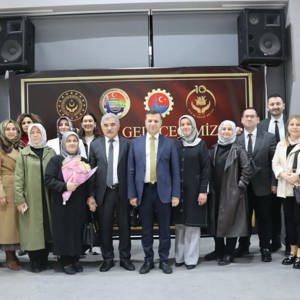 Gençlik Geleceğimiz Ailemiz Gücümüz - fotoğraf 3