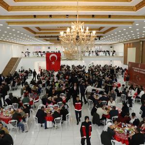 Büyük Aile Sofrası İftar Programımızı Gerçekleştirdik - fotoğraf 4