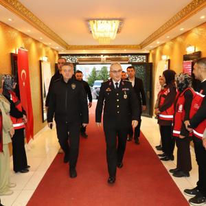 Büyük Aile Sofrası İftar Programımızı Gerçekleştirdik - fotoğraf 6