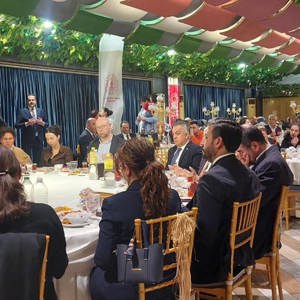 Aziz Şehitlerimizin Kıymetli Emanetleri ve Kahraman Gazilerimizle “Büyük Aile Sofrası” İftar Programı - fotoğraf 10