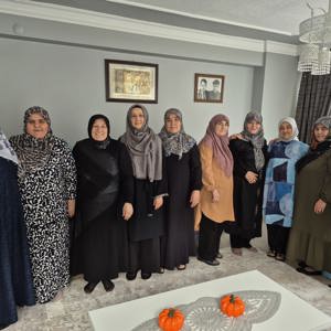 Aziz Şehidimiz P. Er İsa Özbek’in Kıymetli Ailesine Ziyaret - fotoğraf 2