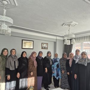 Aziz Şehidimiz P. Er İsa Özbek’in Kıymetli Ailesine Ziyaret - fotoğraf 1