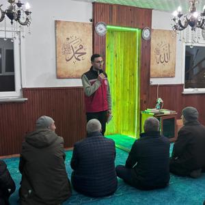 Aile ve Nüfus On Yılı Kapsamında Teravih Namazı Öncesi Vatandaşlarımıza “Ekran Bağımlılığı ve Ailelerin Alabileceği Önlemler” Konulu Eğitimlerimiz Verilmektedir - fotoğraf 5