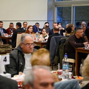 Şehit Aileleri ve Gaziler Onuruna İftar Programı Düzenlendi - fotoğraf 2
