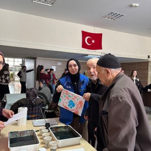Sandıklı Hüseyin Develi Huzurevi Sakinleri Afyonkarahisar Kocatepe Üniversitesi Sandıklı Meslek Yüksekokulu öğrencileri ve Sandıklı Gençlik Merkezi’yle Bir Araya Geldi - fotoğraf 2