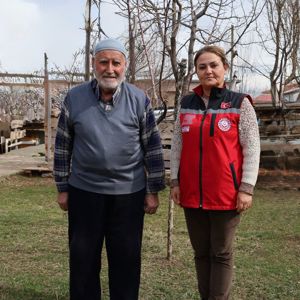 Kahraman Şehidimiz Sabahattin Taşkıran’ın Bizlere Emaneti Olan Kıymetli Babası Selahattin Taşkıran’ı Ziyaret Ederek Ellerinden Öptük. - fotoğraf 1