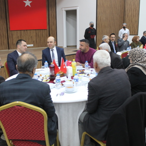 Ramazan’ın İlk İftarında Şehit Yakınları ve Gazilerle Anlamlı Buluşma - fotoğraf 4