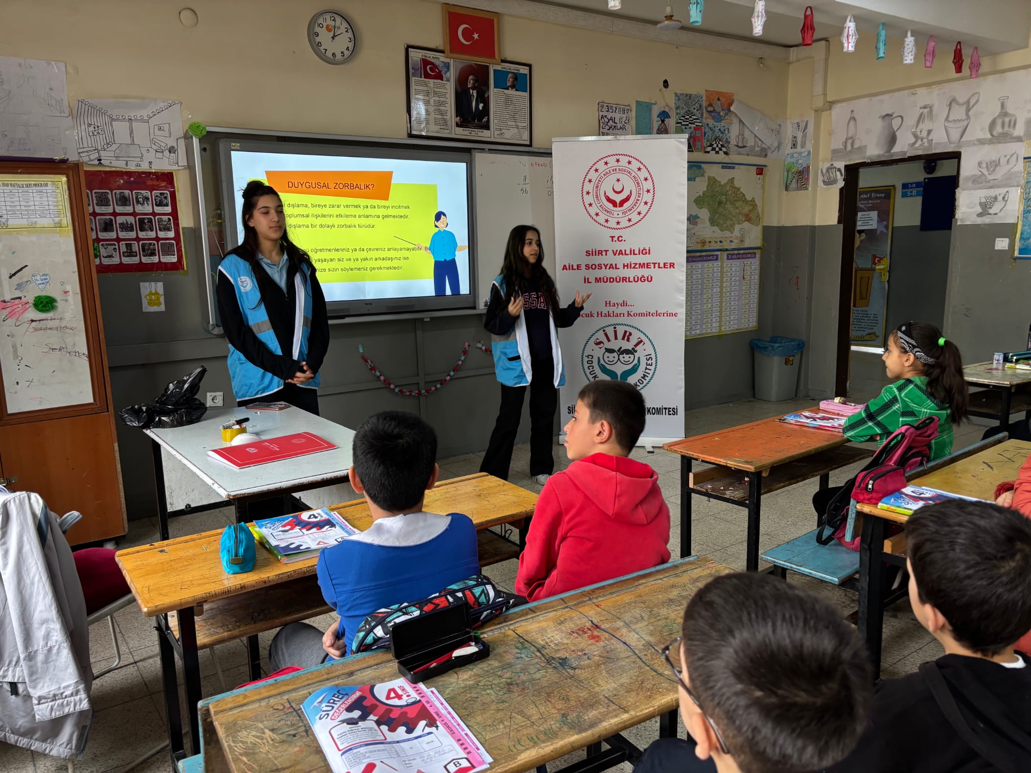 Siirt Çocuk Hakları Komitesi 18 Mart İlkokulunda