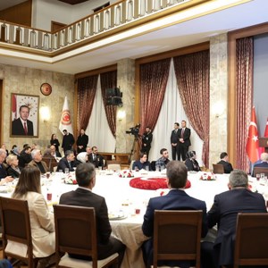 Aile ve Sosyal Hizmetler Bakanımız Göktaş, TBMM'deki şehit aileleri ve gazilerle iftar programında konuştu - fotoğraf 3