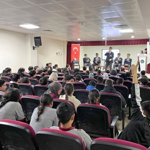 Çerkezköy’de “Vatan ve Kahramanlık” Programında Gazilerimiz Öğrencilerle Buluştu - fotoğraf 3