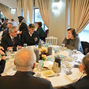 81 İl’de Eş Zamanlı İftar Şehit Emanetleri ve Gazilerimizle Büyük Aile Sofrası - fotoğraf 3