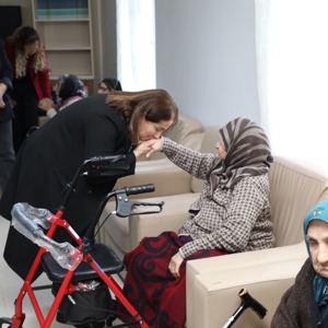 Dünümüzün tecrübesi, bugünümüzün ışığı kıymetli büyüklerimizle bir aradayız... - fotoğraf 8